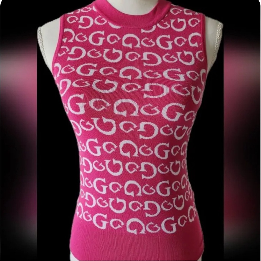 GUESS Pink 🩷🩷🤍🤍Sleeveless Top